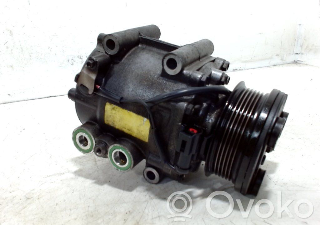Ilmastointilaitteen kompressorin pumppu (A/C)