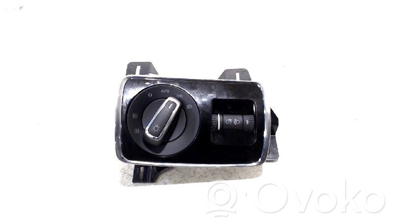 Skoda Superb B6 (3T) Interruptor de luz 