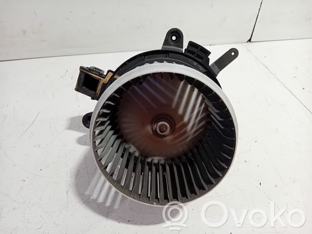 Heater fan/blower   EJV00003