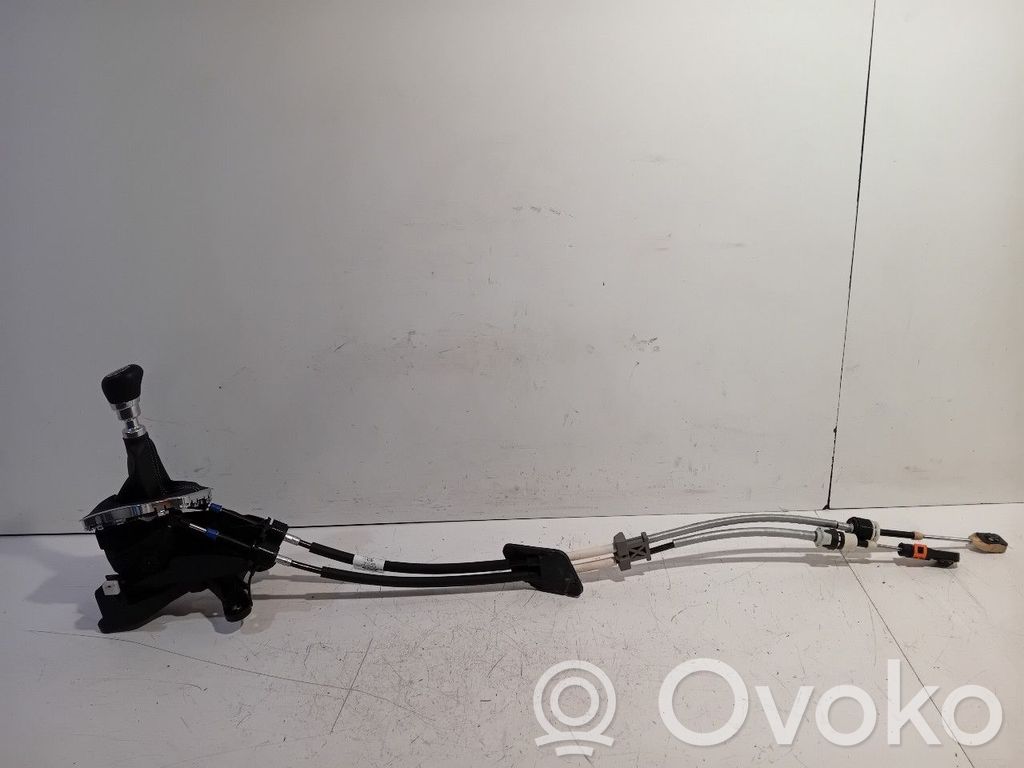 Ford Puma Vaihteenvaihtajan vaijerin liitin 