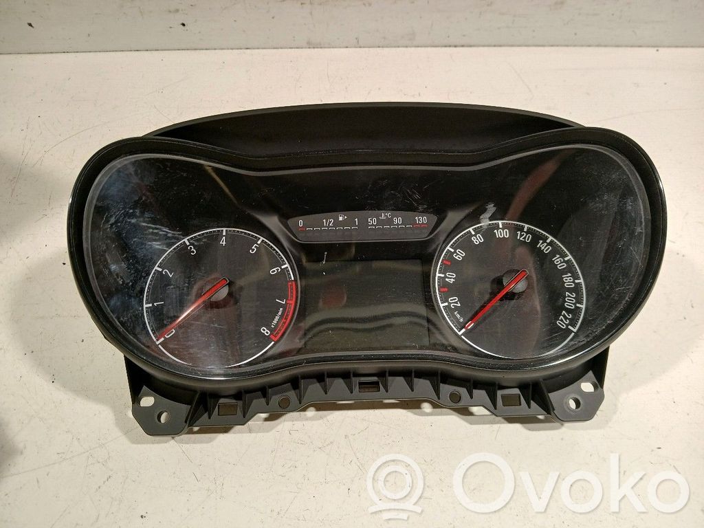Opel Corsa E Speedometer (instrument cluster) 