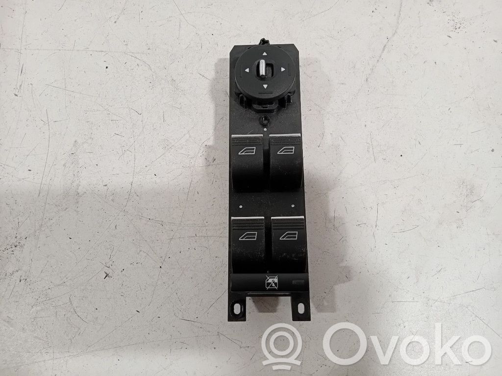Electric window control switch   AM5T14A132AA