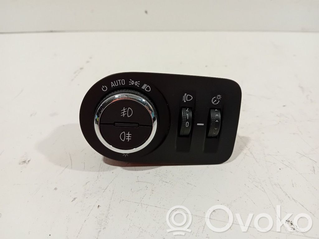 Opel Corsa E Interrupteur d’éclairage 