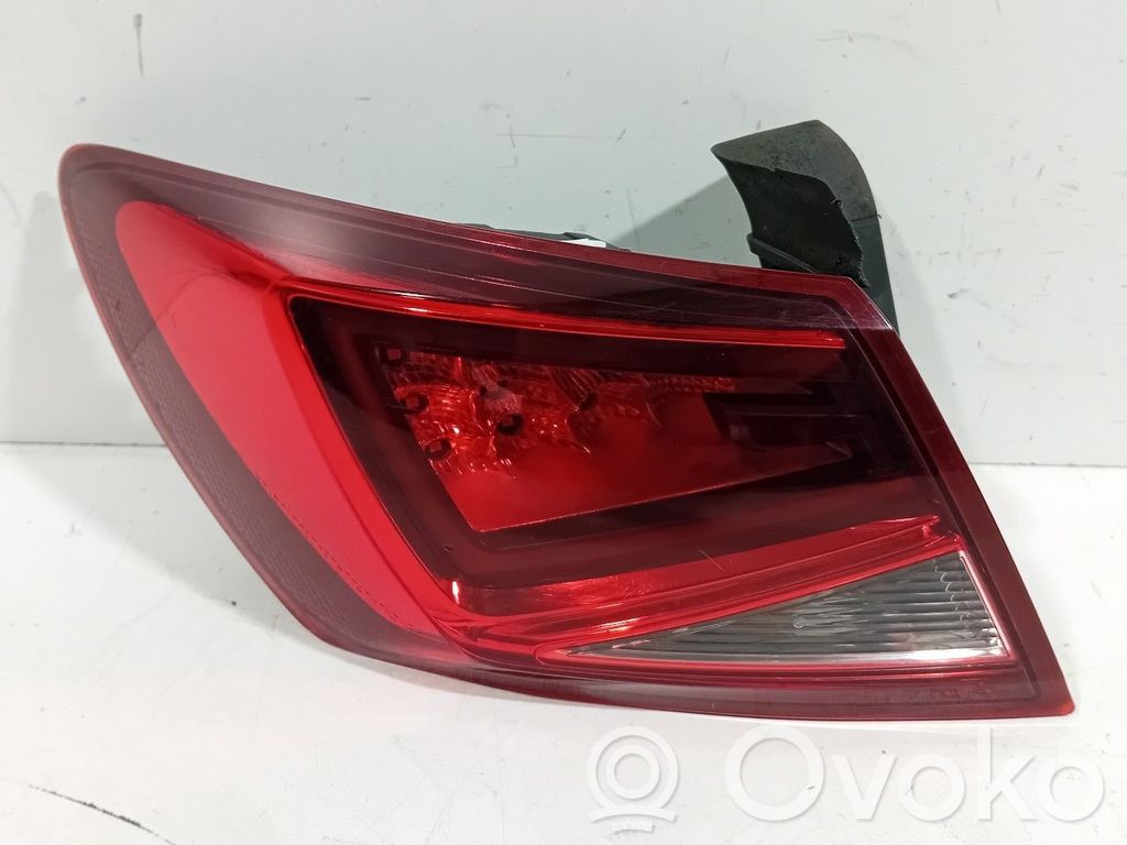Seat Leon (5F) Galinis žibintas kėbule 