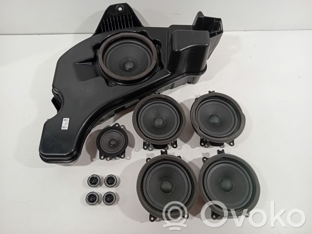 Lynk & co 01 Kit del sistema de audio 