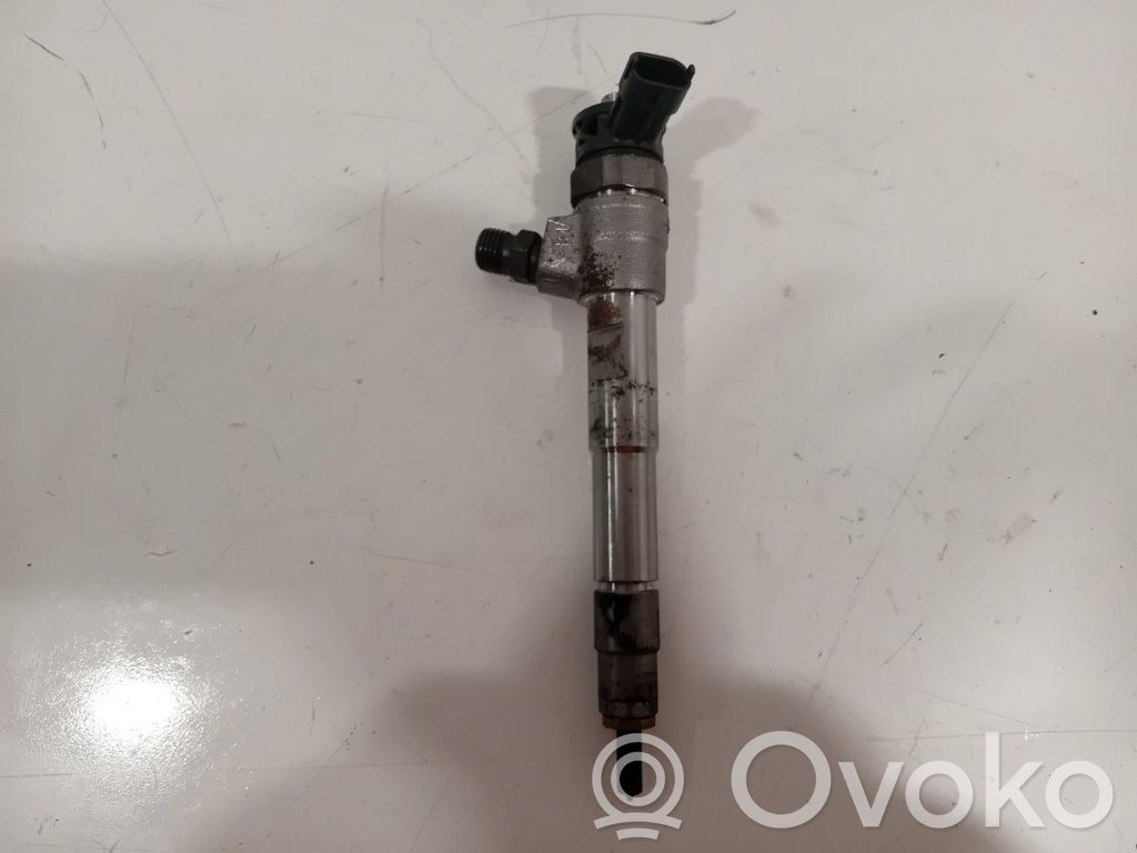 Inyector de combustible   0445110800