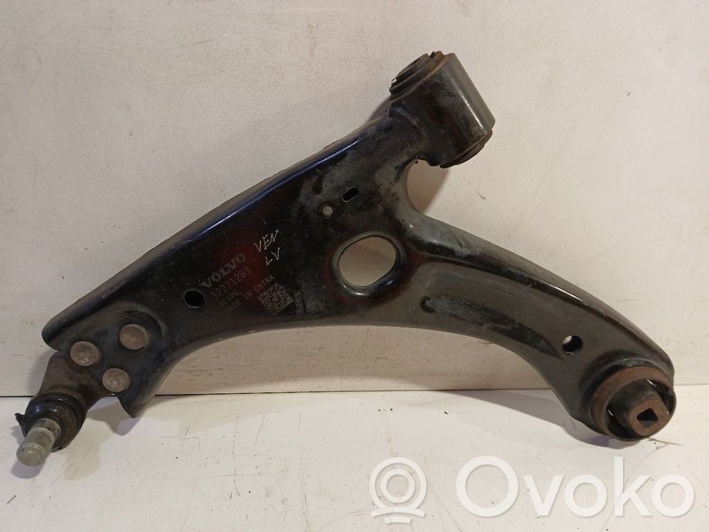 Volvo XC40 Querlenker vorne 