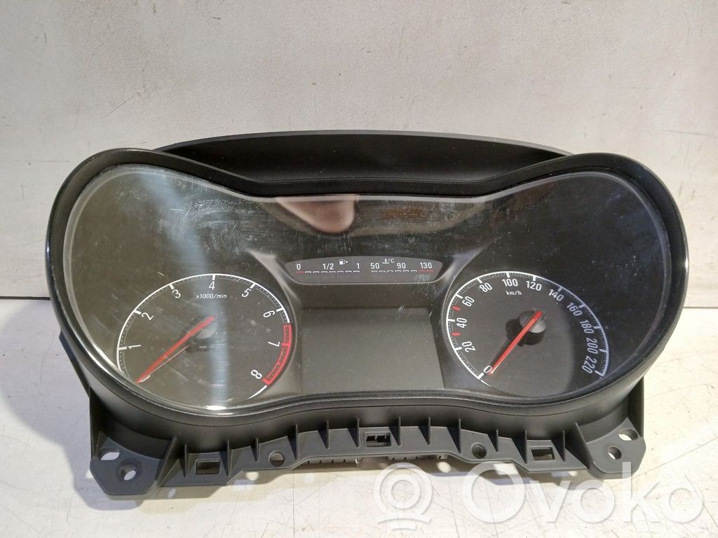 Opel Corsa E Speedometer (instrument cluster) 