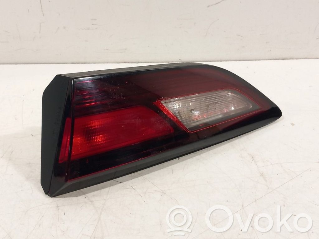 Opel Astra K Takaluukun takavalot 