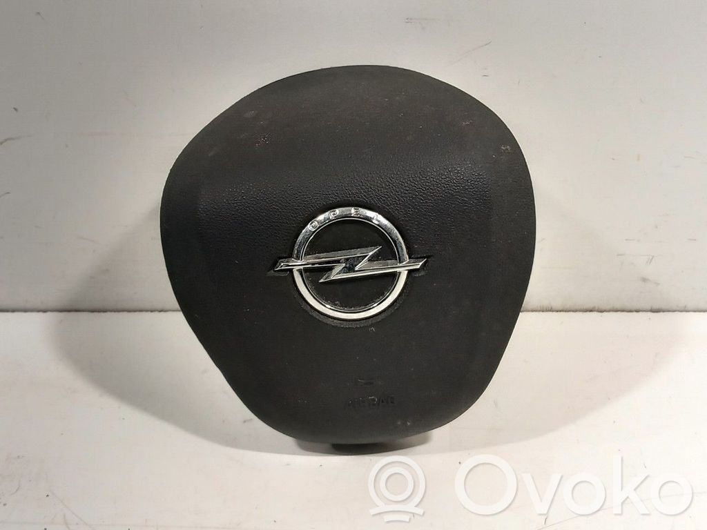 Opel Astra K Ohjauspyörän turvatyyny 