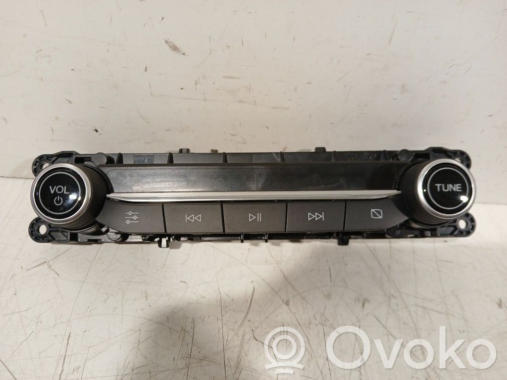 Central console control unit   JX7T18K811AC