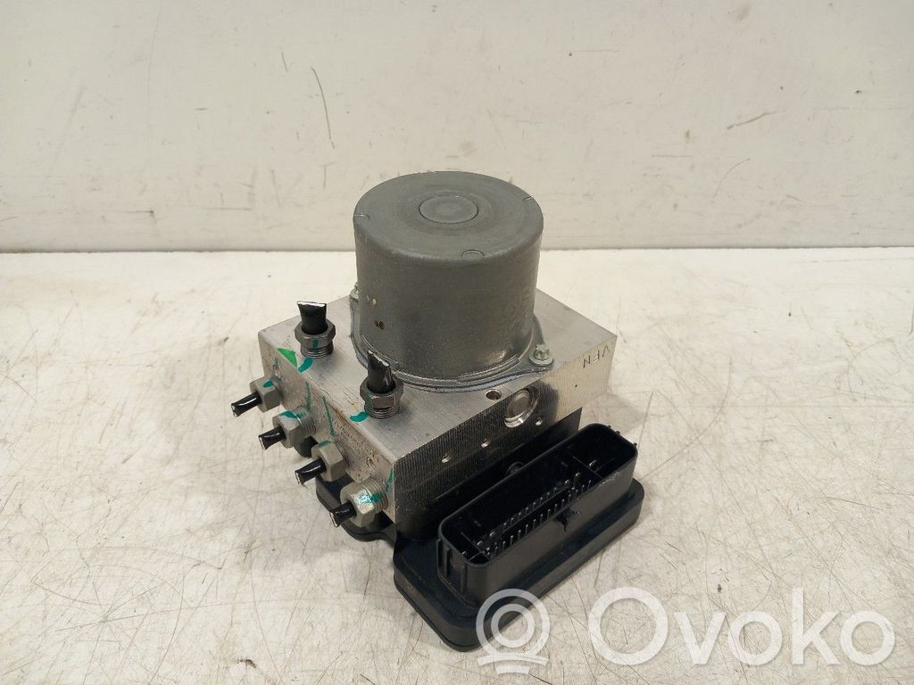 Lynk & co 01 Bomba de ABS 