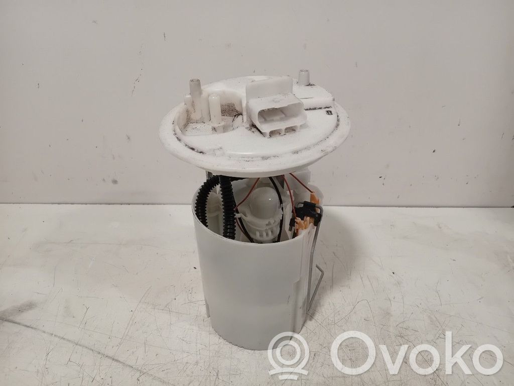 Opel Corsa E Pompă combustibil în rezervor 