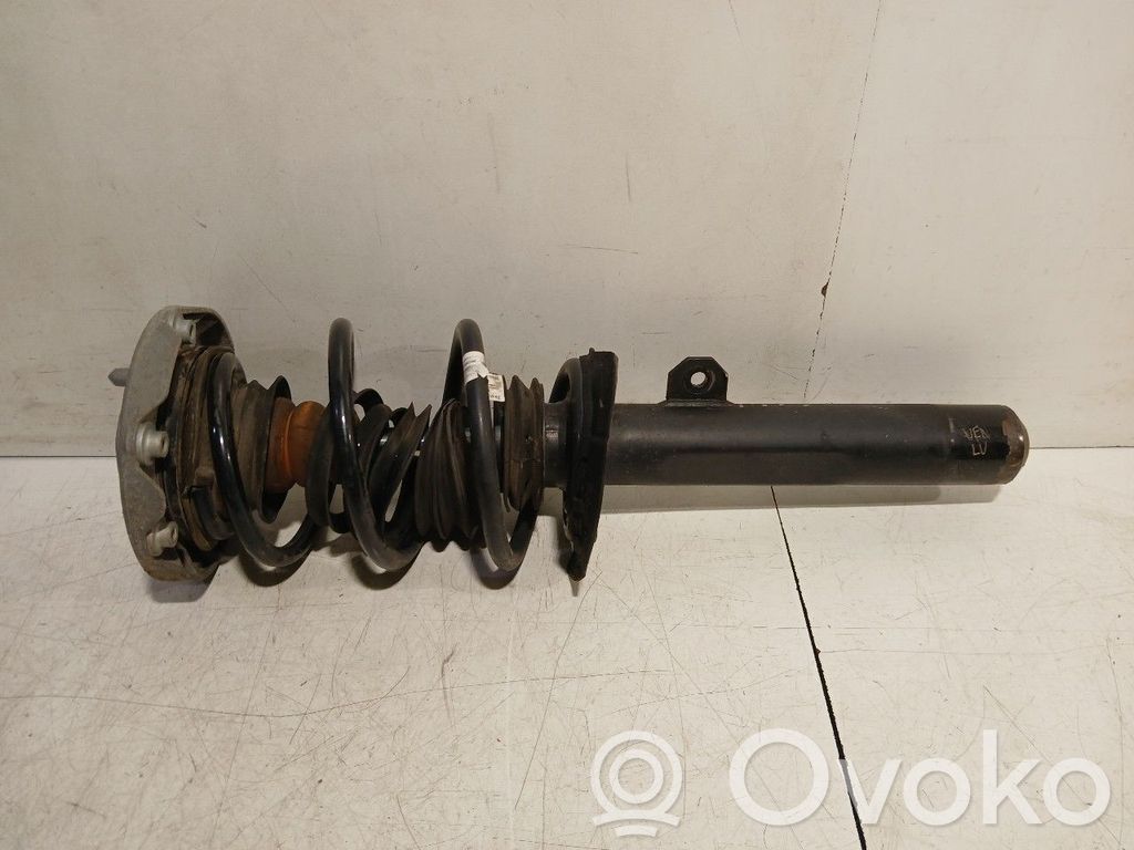 BMW 2 F46 Amortyzator przedni 