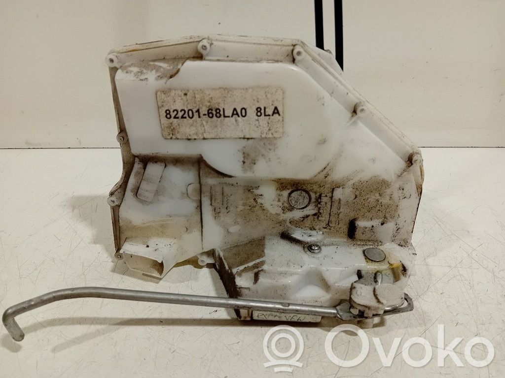 Suzuki Swift II Front door lock 