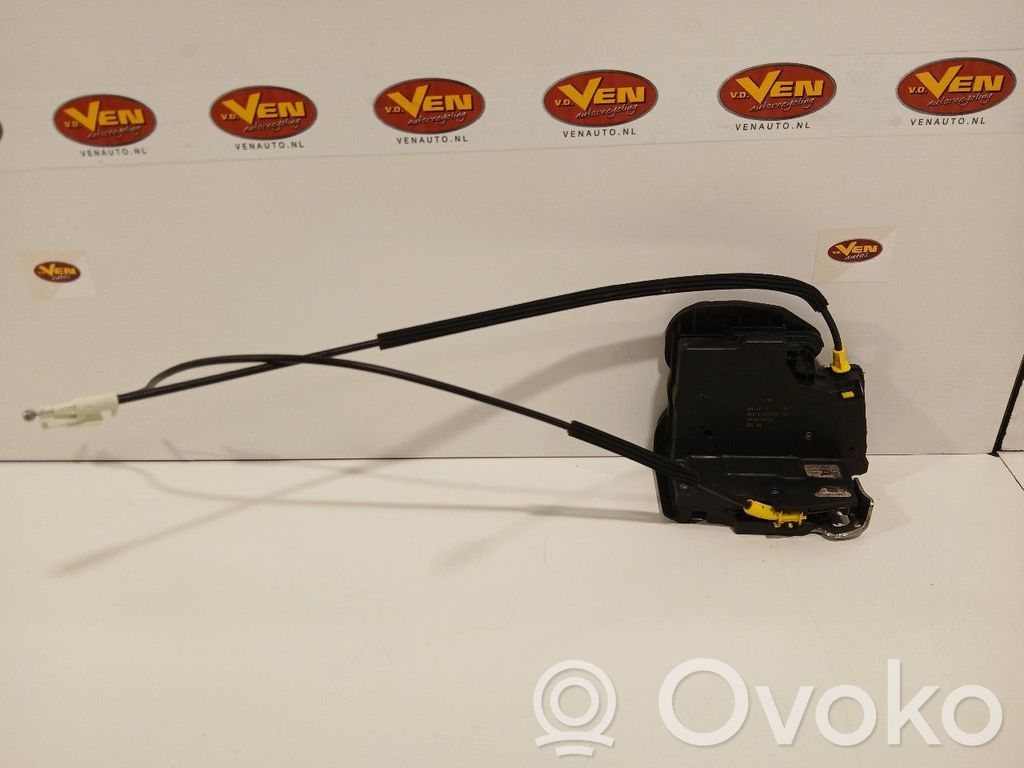 Opel Astra K Etuoven lukko 