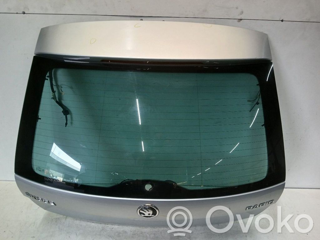 Skoda Rapid (NH) Couvercle de coffre