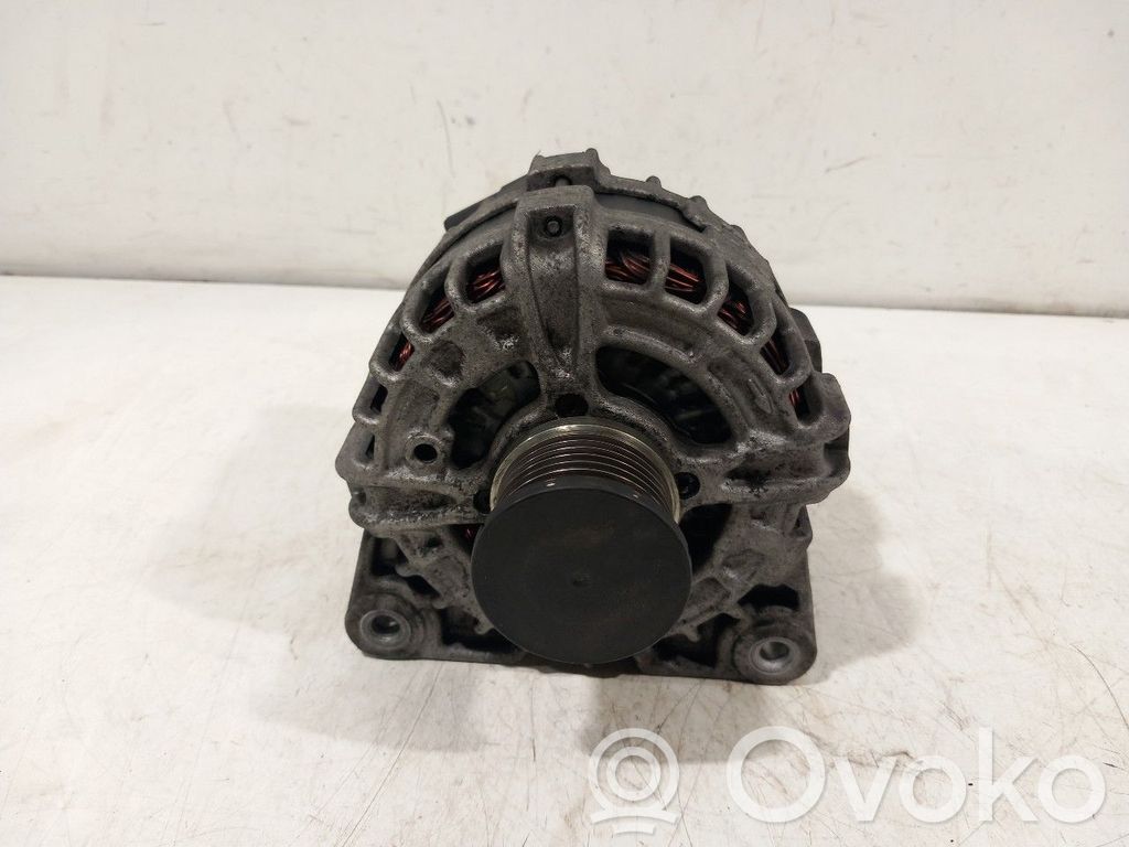 Nissan Qashqai Generatore/alternatore 