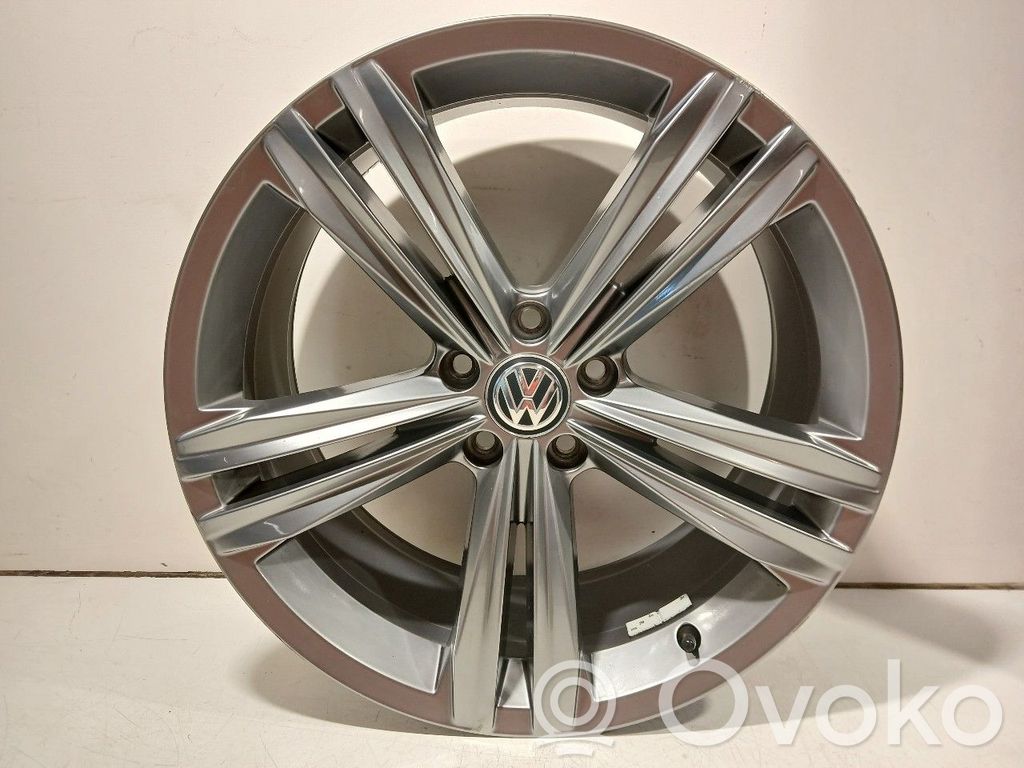 Volkswagen Tiguan Allspace Cerchione in lega R19