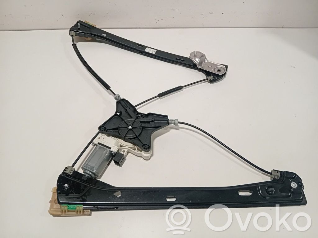 Volkswagen PASSAT B8 Regulador de puerta delantera con motor 