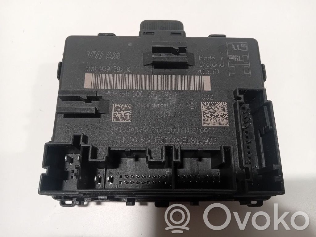 Volkswagen Golf VIII Unité de commande / module de verrouillage centralisé porte