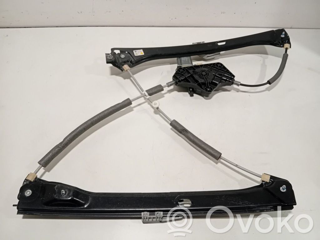 Skoda Superb B8 (3V) Regulador de puerta delantera con motor 