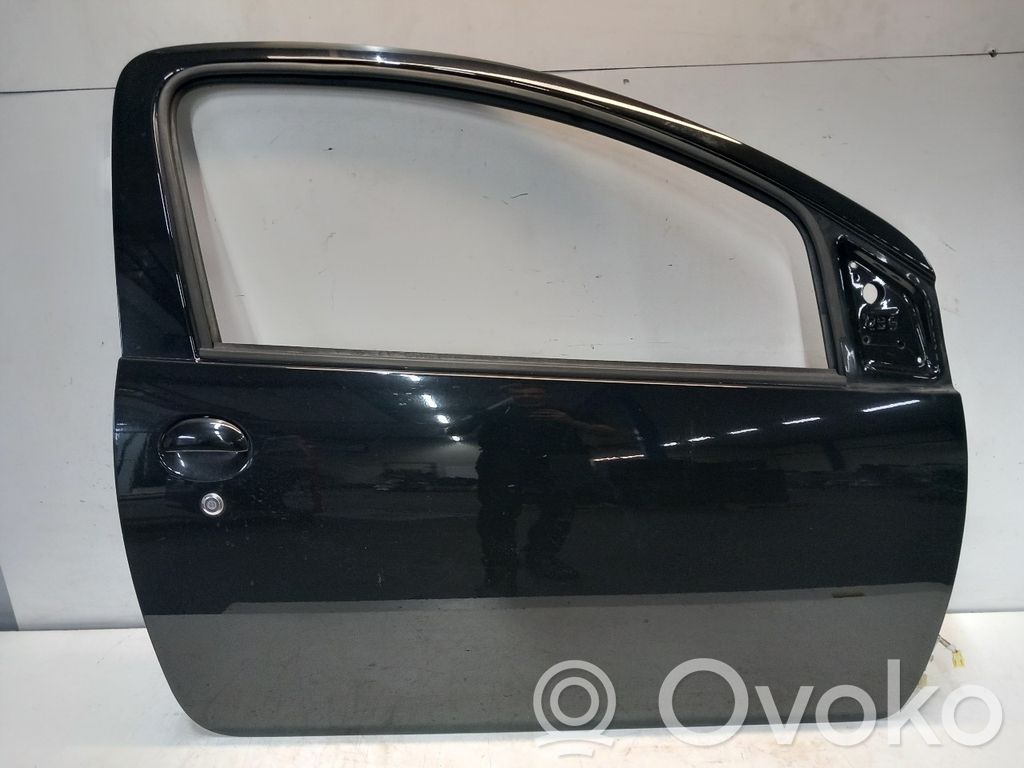 Toyota Aygo AB10 Porte avant 