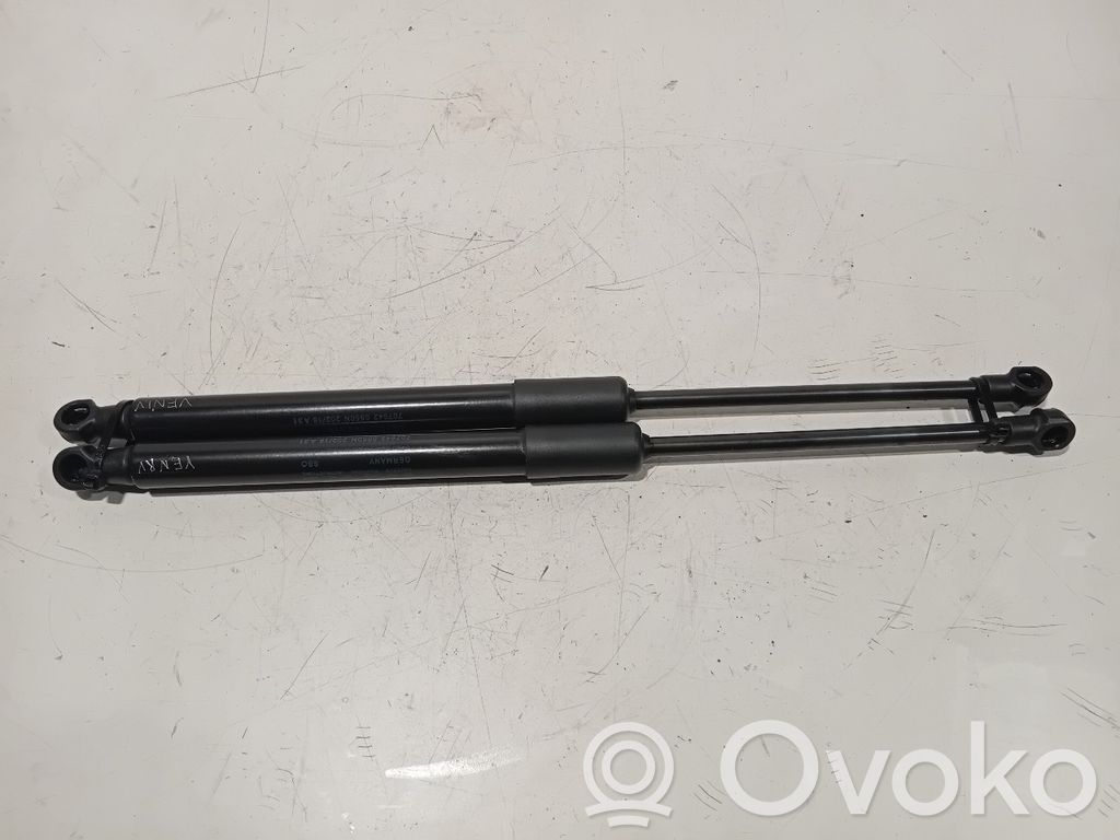Audi A4 S4 B9 Dzinēja pārsega amortizators 
