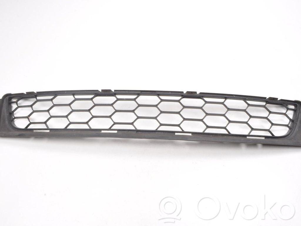 Volvo C30 Front bumper lower grill 