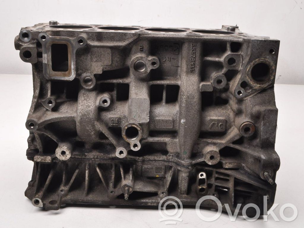 Opel Mokka Engine block 