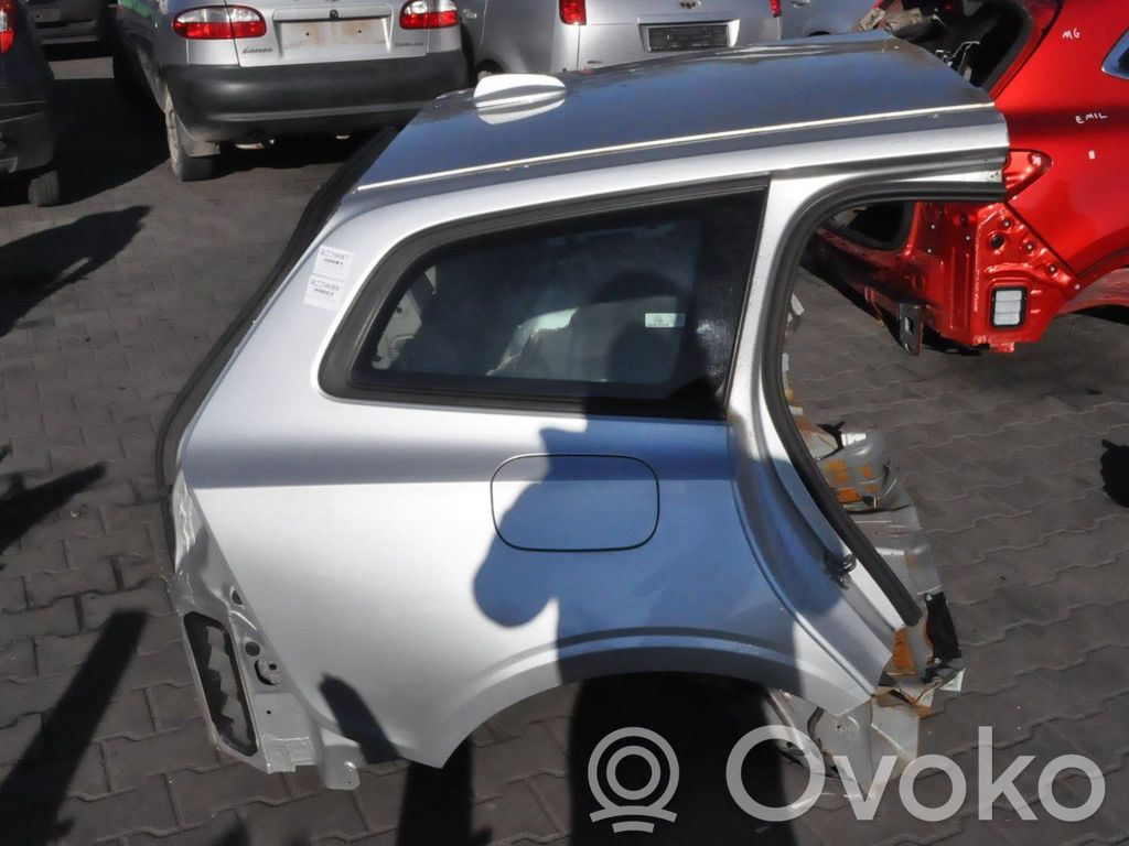 Panel lateral trasero
