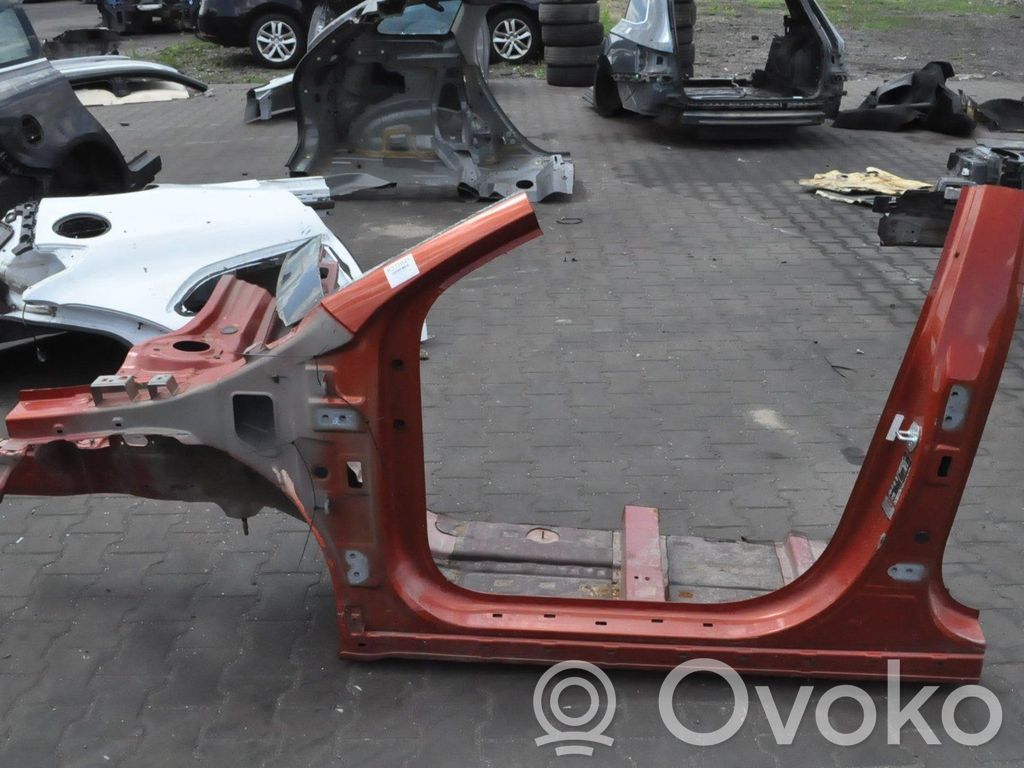 Panel lateral delantero