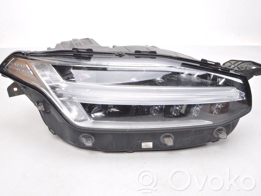 Volvo XC90 Scheinwerfer 