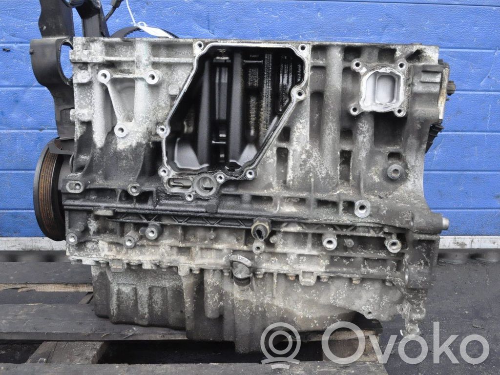 Engine block   D5204T3