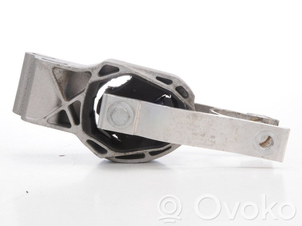 Volvo XC40 Engine mounting bracket 