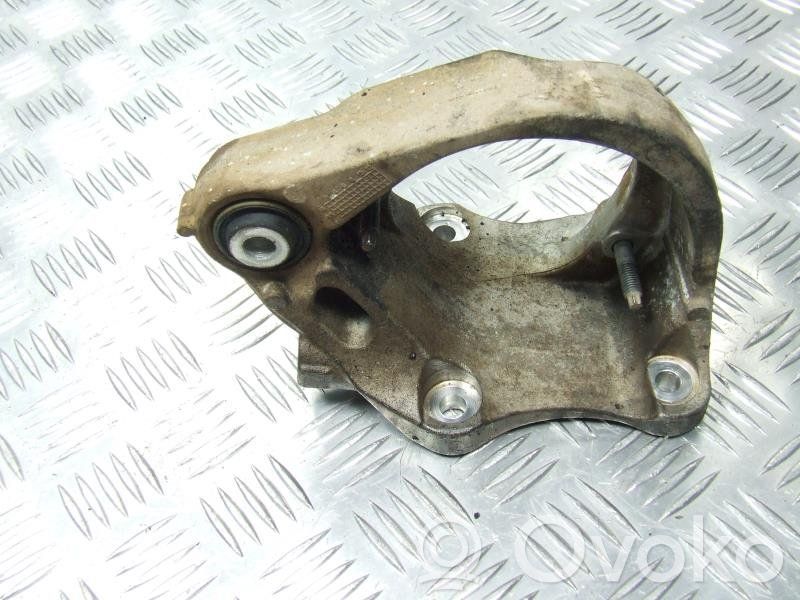 Engine mount bracket   31480220