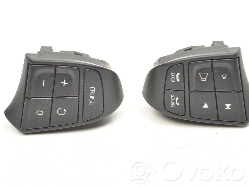 Volvo C70 Butoane/comutatoare pe volan 