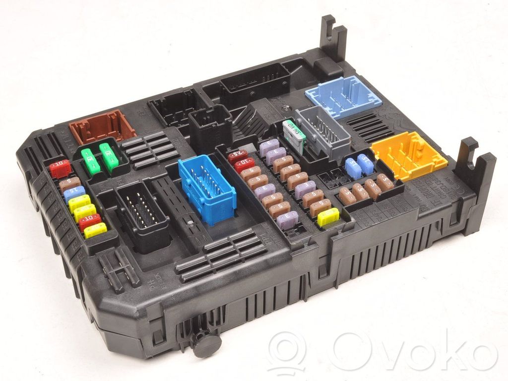 Opel Mokka B Fuse box set 