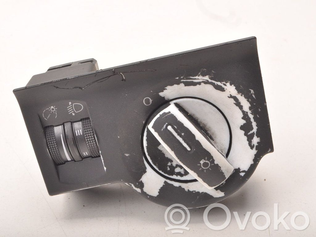 Audi A2 Light switch 