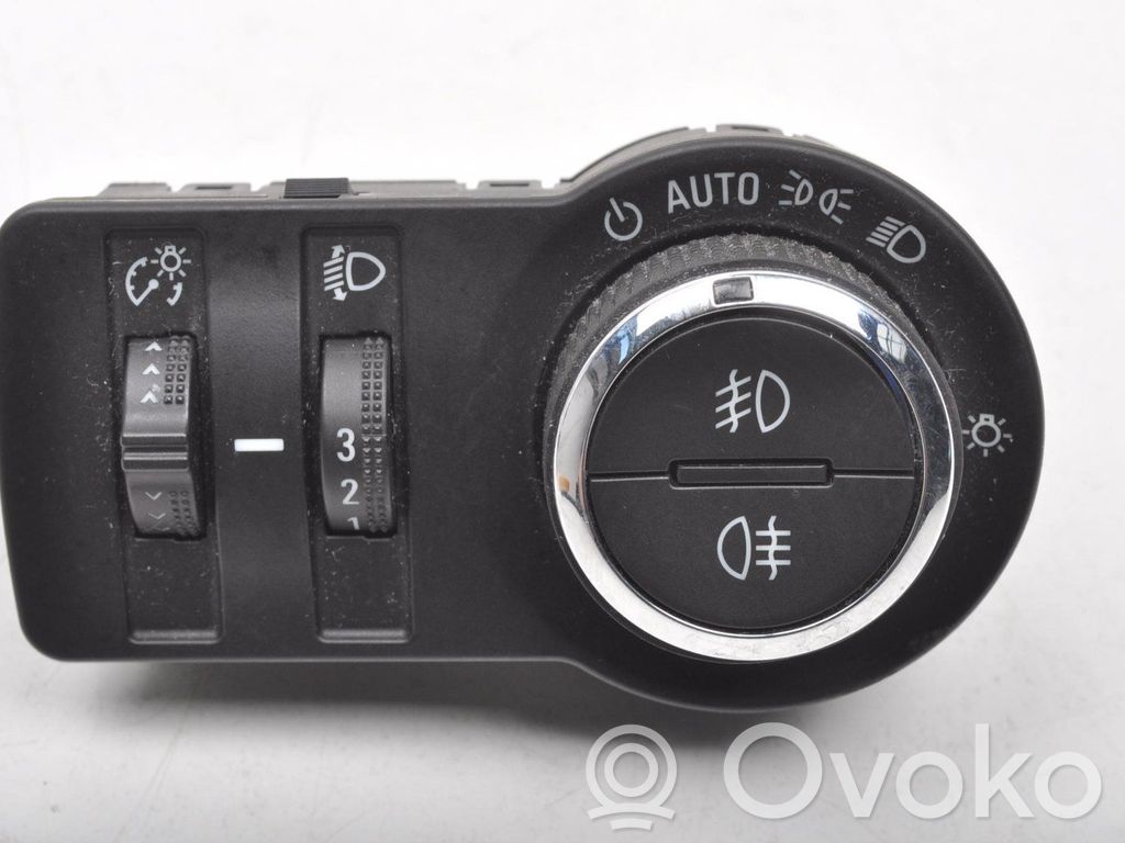 Chevrolet Trax Light switch 