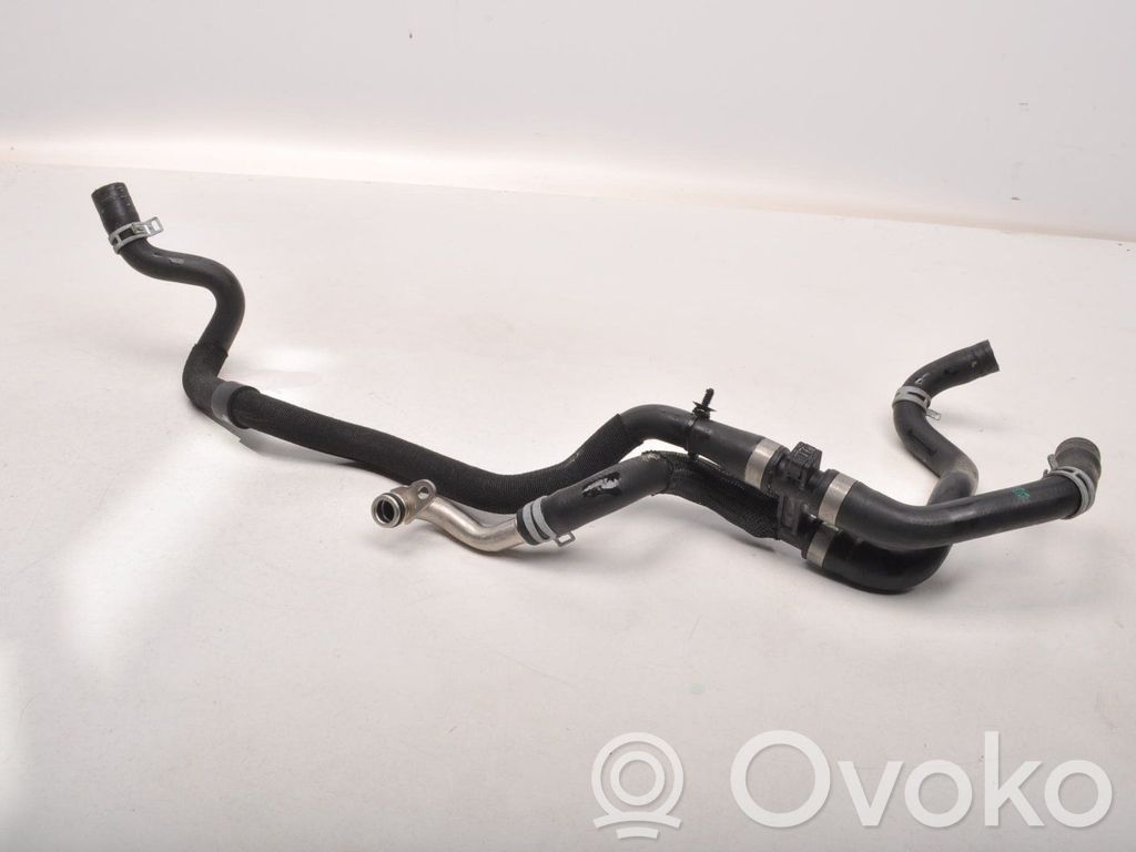 Volvo XC60 Tubo flessibile del liquido di raffreddamento del motore 