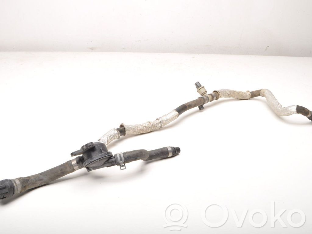 Volvo XC90 Conductă/furtun lichid de răcire motor 