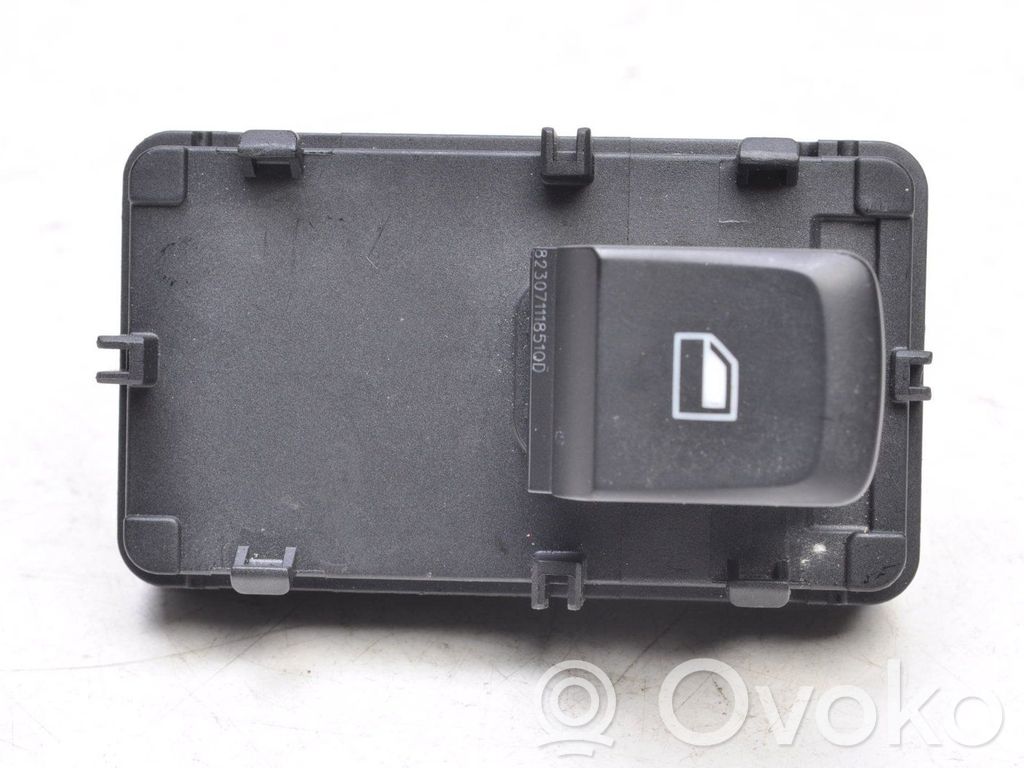 MG ZS Quarter vent window switch 