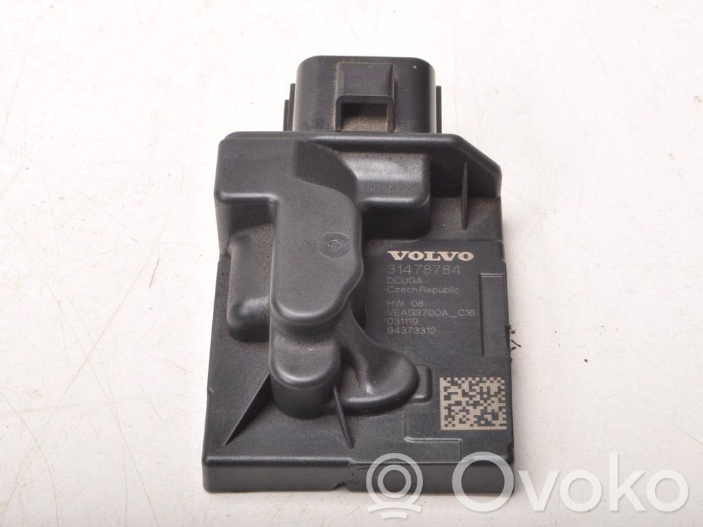 Volvo XC90 Fuel pump relay 
