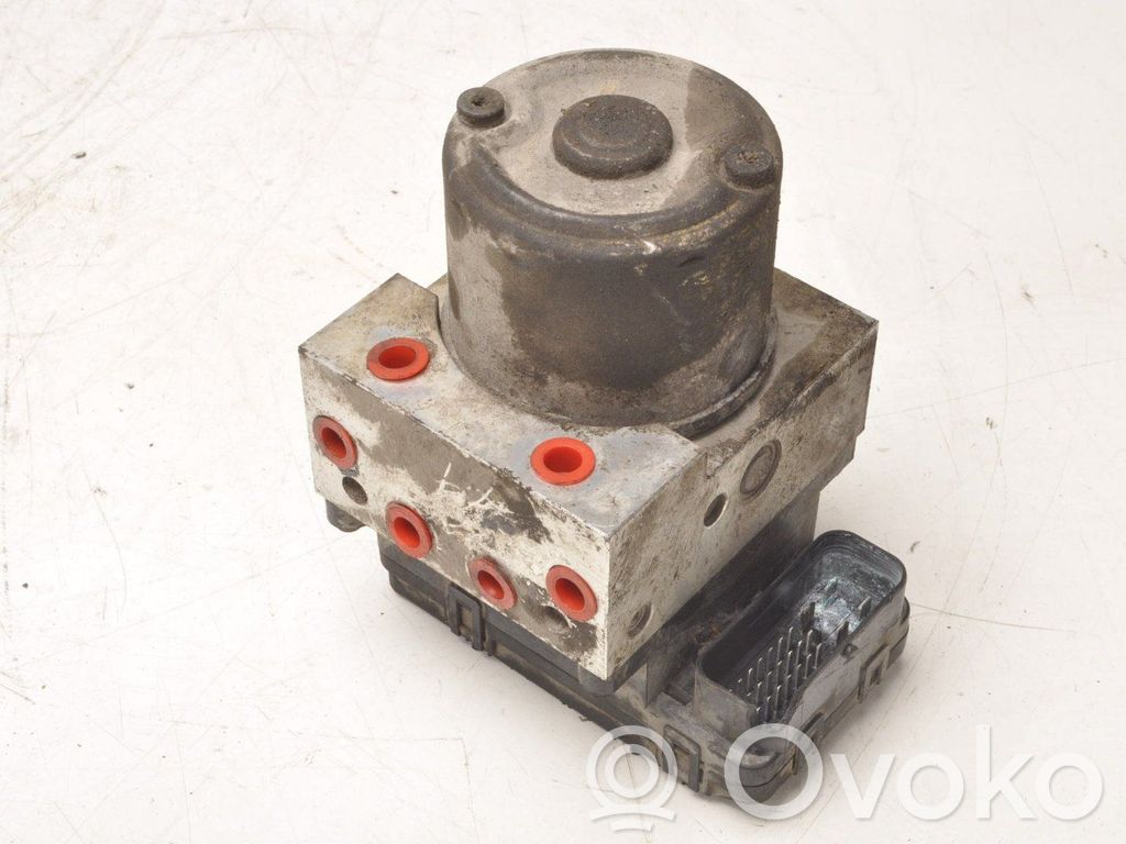 KIA Carens I ABS bloks 