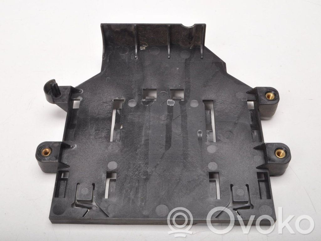 Engine mount bracket   31331597
