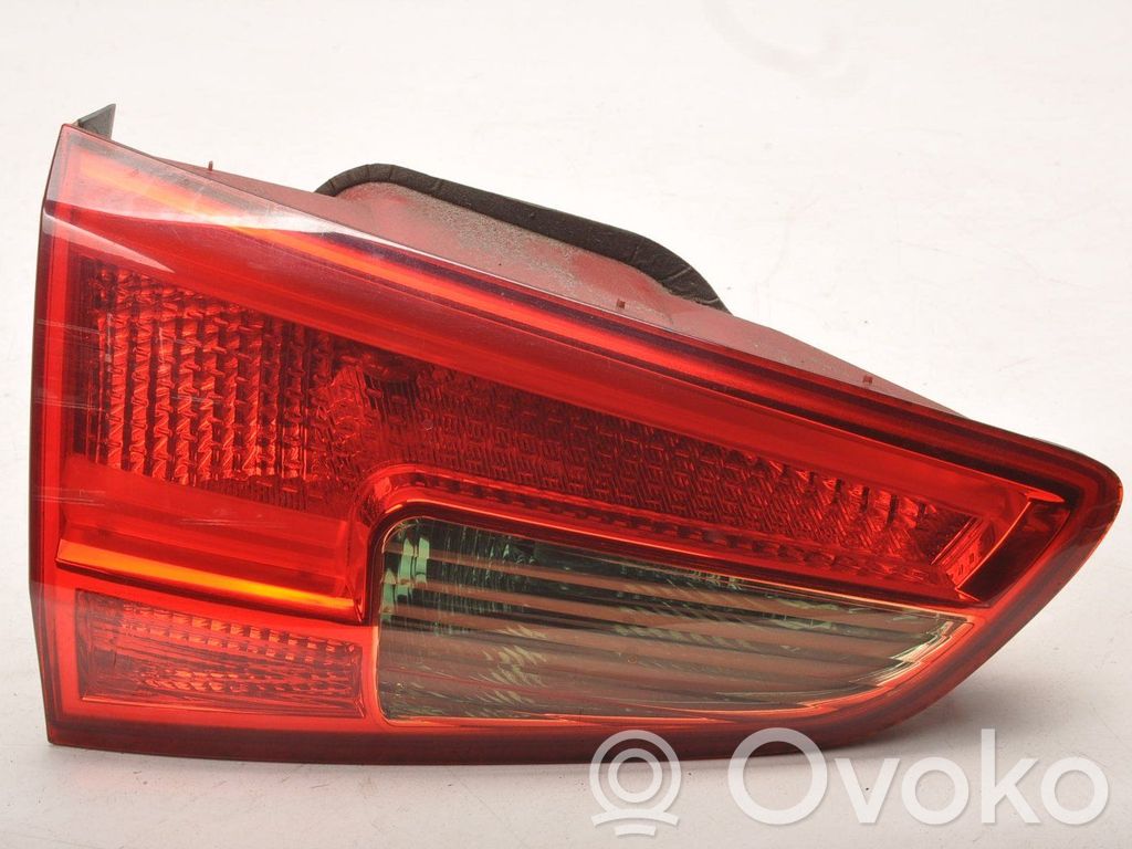 KIA Ceed Tailgate rear/tail lights 