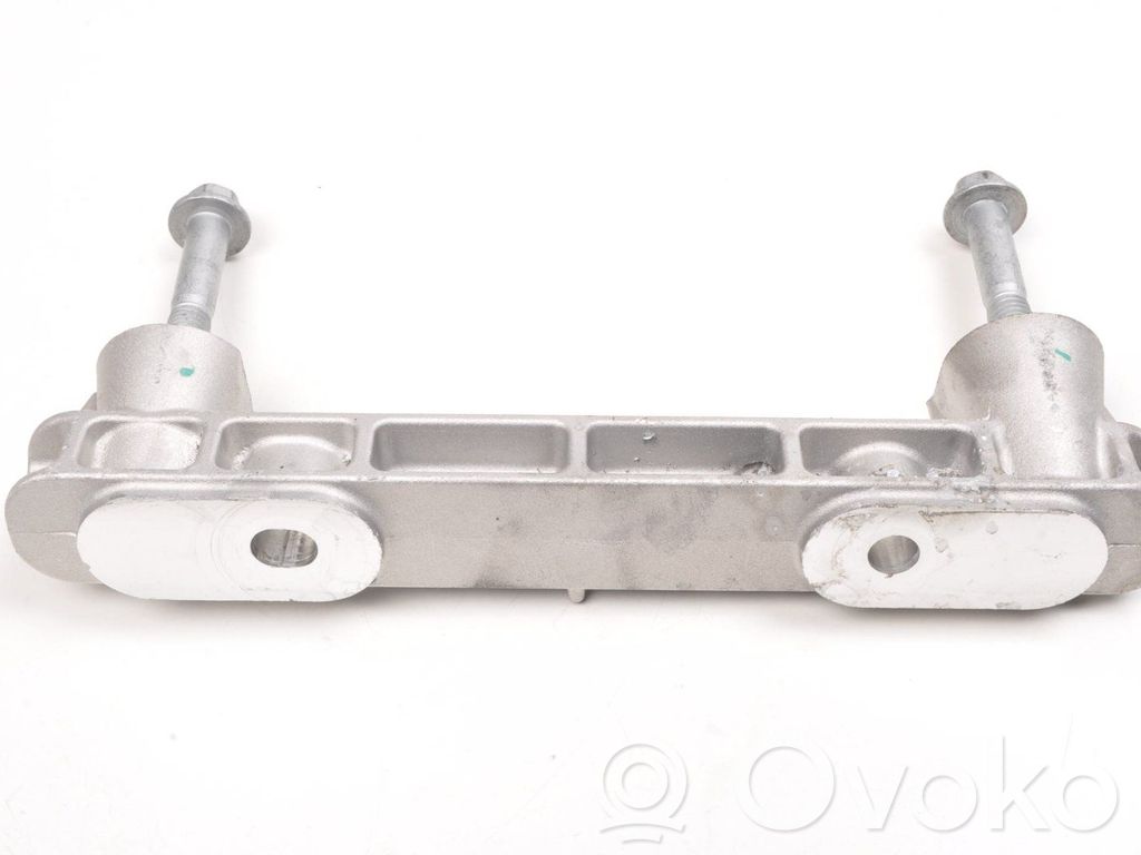 Engine mount bracket   32137504