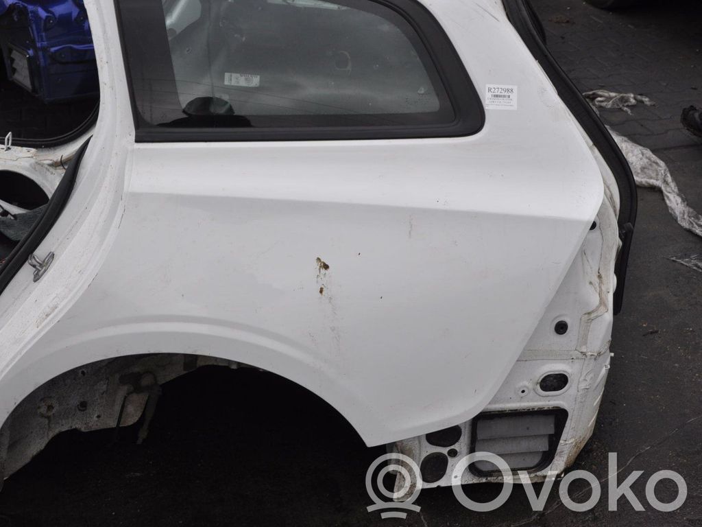 Panel lateral trasero