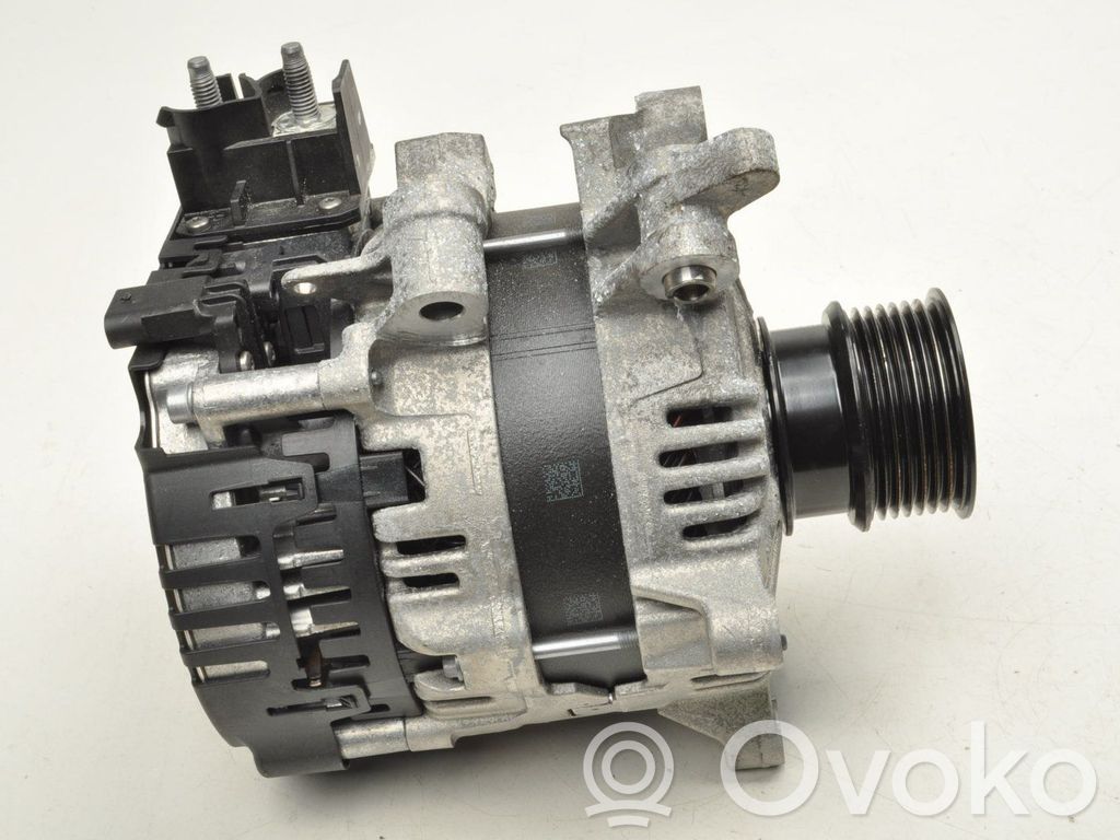 Volvo XC40 Ģenerators 